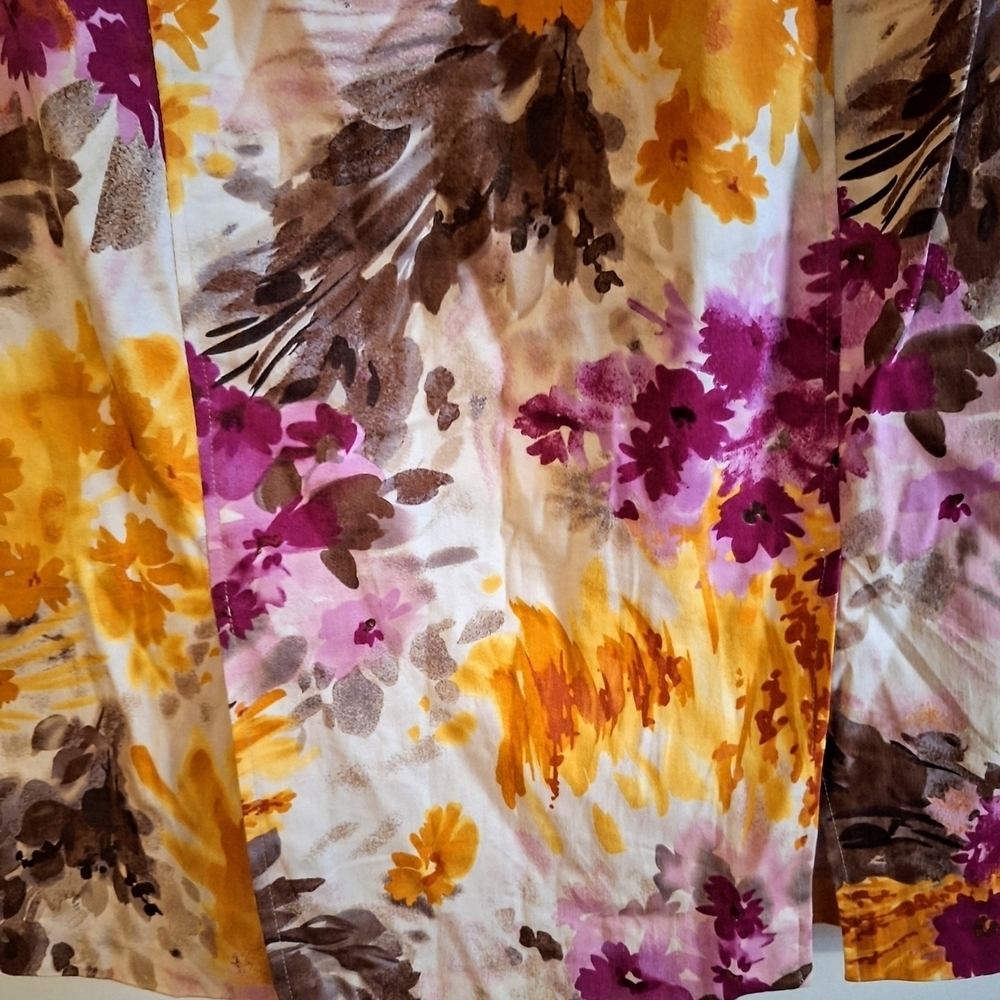 Sunny Leigh Floral Pencil Skirt - Picture 3 of 6